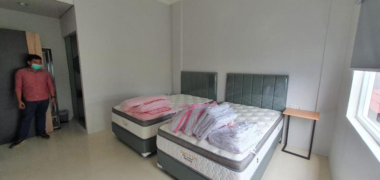 Reddoorz Plus Near Siloam Hospital Balikpapan Exteriör bild
