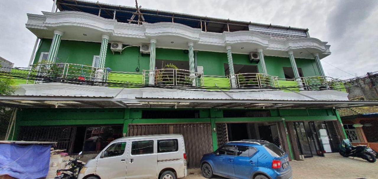 Reddoorz Plus Near Siloam Hospital Balikpapan Exteriör bild